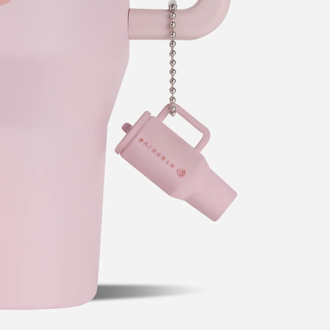 traveler-keychain-n3 Web-TravelerKeychainPhotos-PinkSand2.webp
